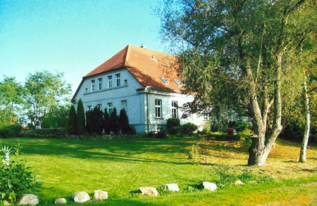 Gutshaus Alt-Jargenow Διαμέρισμα Alt Jargenow Εξωτερικό φωτογραφία